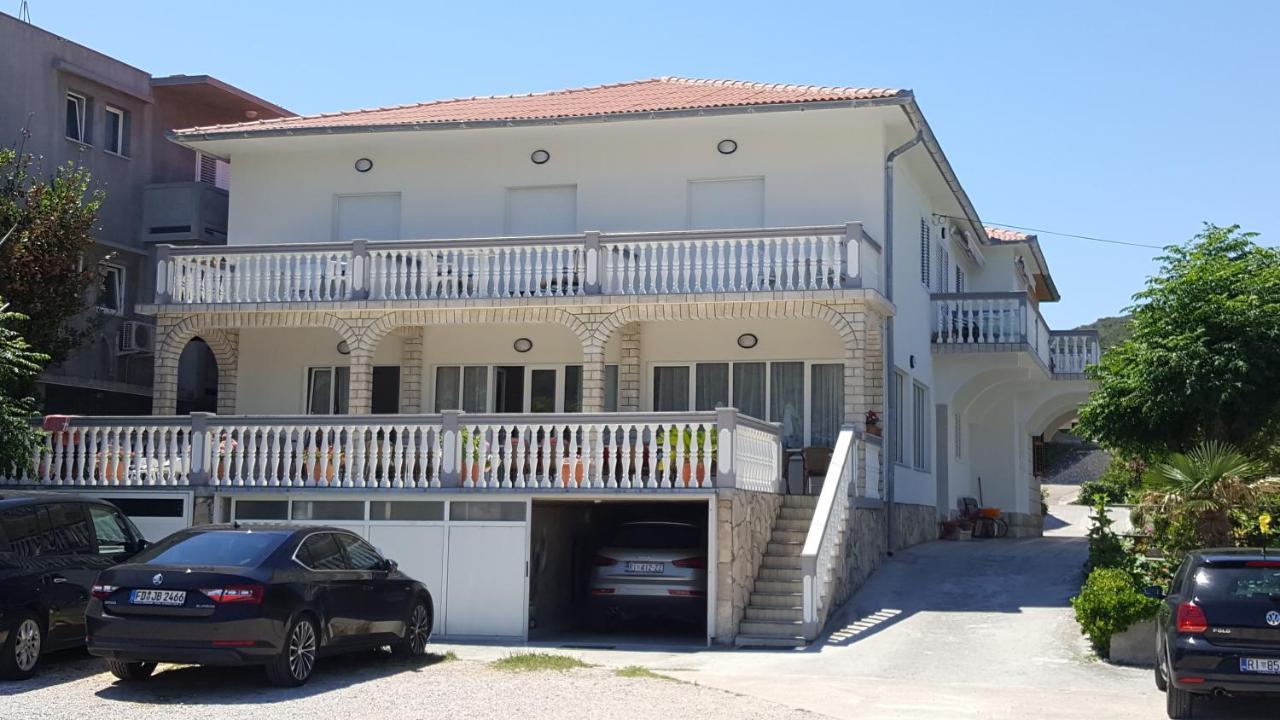 Bed and Breakfast Anka Bunic Rab Town Exterior foto