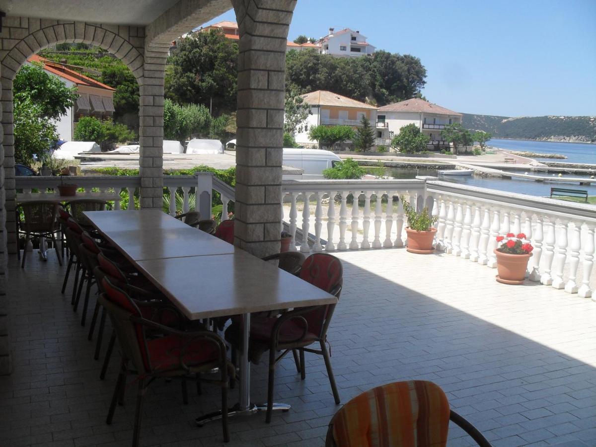 Bed and Breakfast Anka Bunic Rab Town Exterior foto