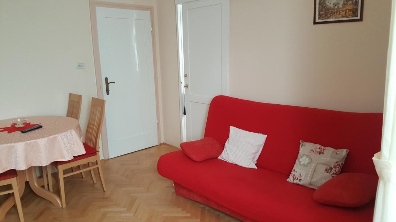 Bed and Breakfast Anka Bunic Rab Town Exterior foto